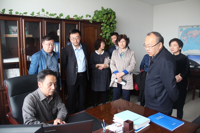 呼和浩特市人大来我区考察预算信息联网工作